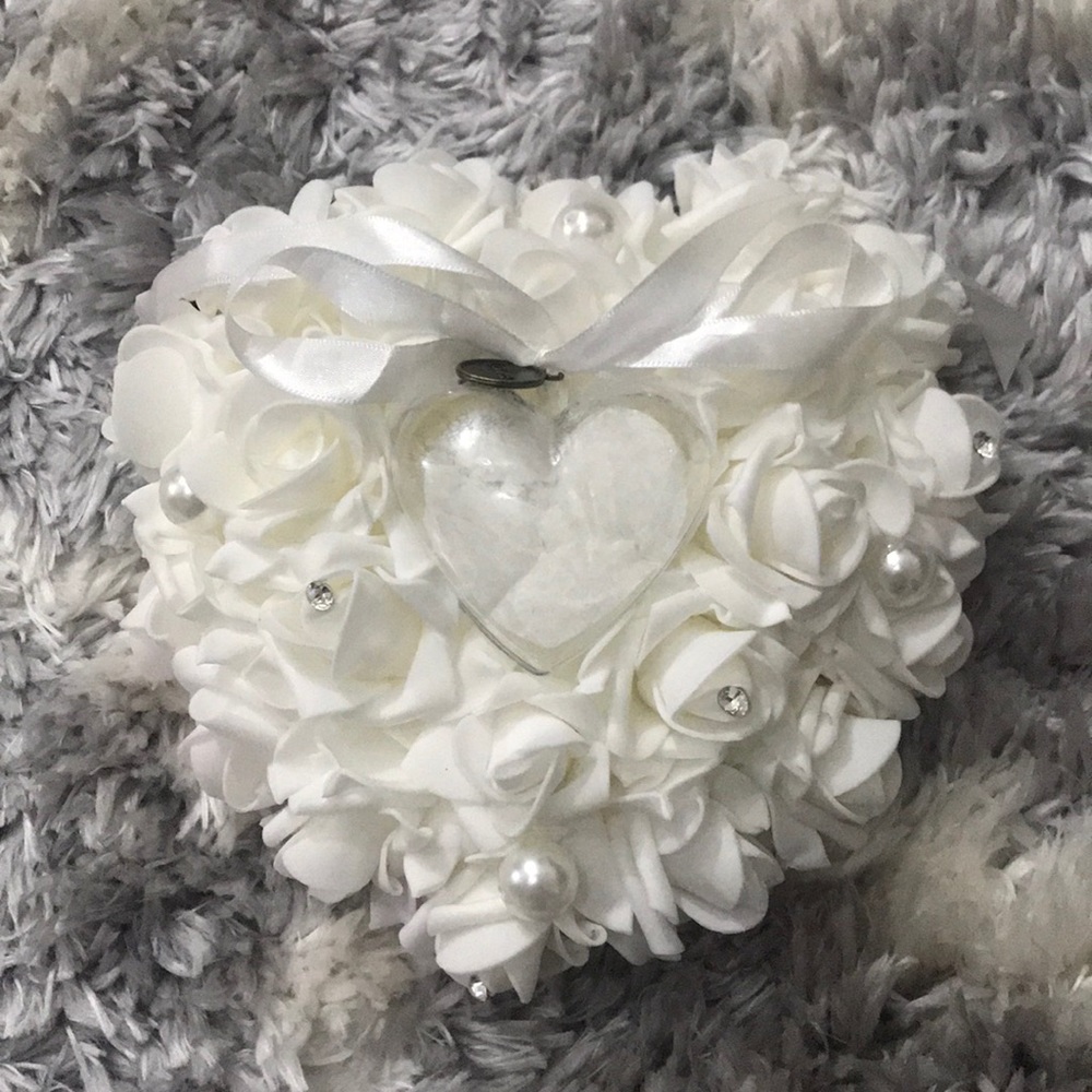 Wedding ring holder